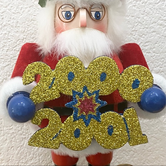 Vintage 2000-2001 Nutcracker Village Limited Ed. Celebration Santa Nutcracker - Picture 3 of 13